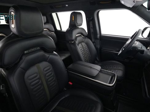 Used 2024 Rivian R1S Adventure AWD/4WD image 27