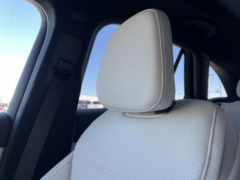 Certified 2025 Mercedes-Benz GLC 350e 4MATIC image 49