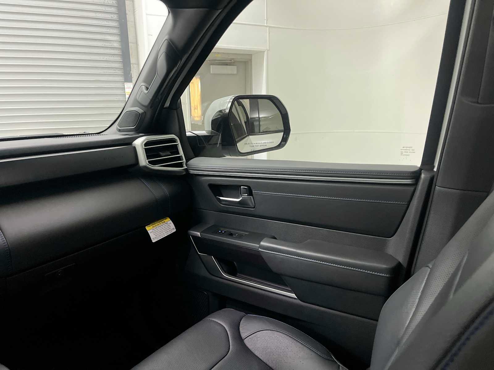 Used 2022 Toyota Tundra Platinum AWD/4WD image 11