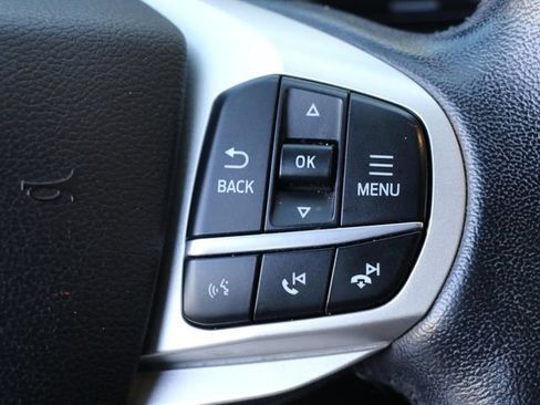 Used 2021 Ford Explorer XLT AWD/4WD image 28