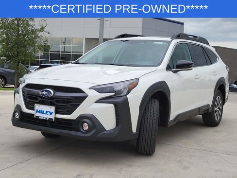 Used 2025 Subaru Outback Premium AWD/4WD image 3