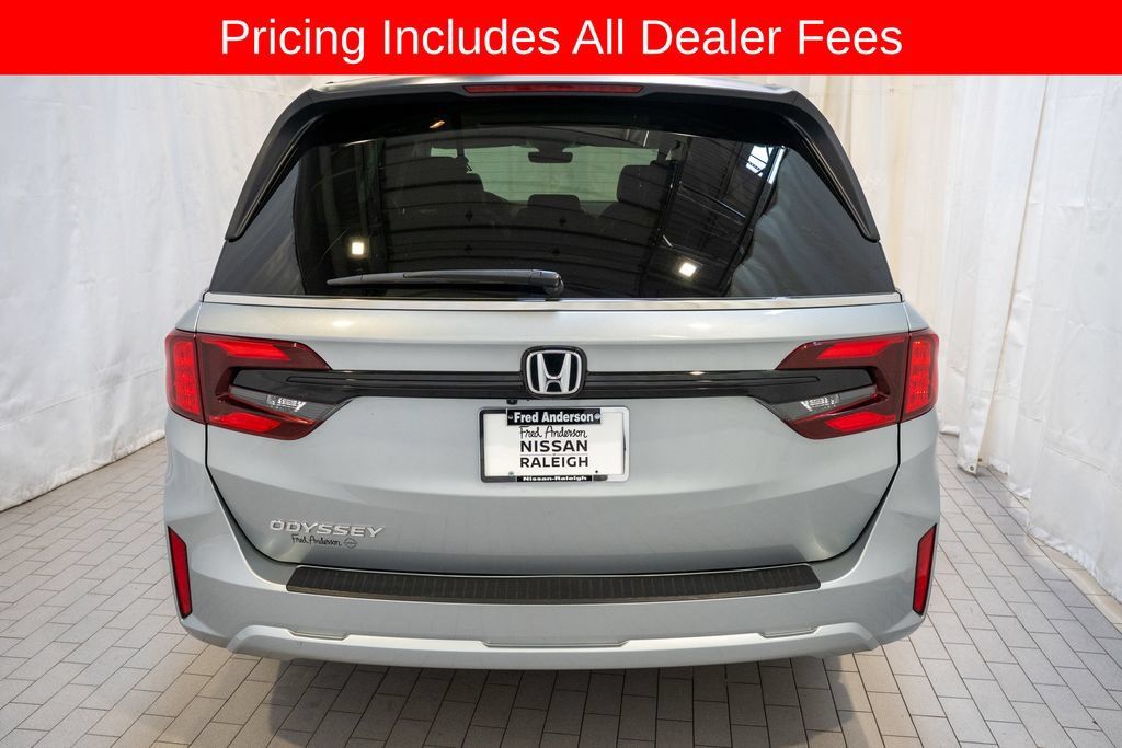 Used 2025 Honda Odyssey EX-L image 4
