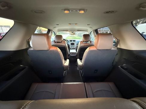 Used 2016 GMC Acadia SLT image 21