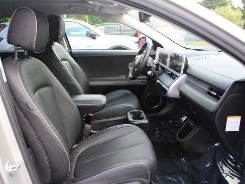 Used 2024 Hyundai Ioniq 5 Limited AWD/4WD image 13