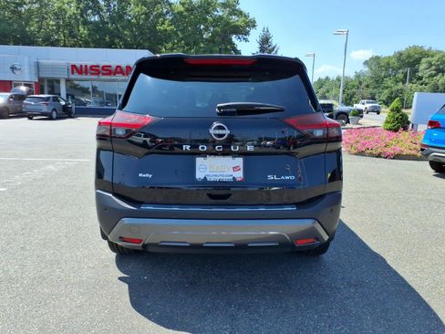 Certified 2023 Nissan Rogue SL w/ SL Premium Package AWD/4WD image 6