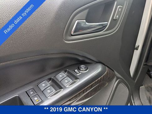 Used 2019 GMC Canyon SLE w/ SLE Convenience Package image 15