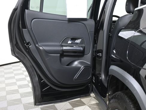 Certified 2025 Mercedes-Benz GLA 250 4MATIC image 30