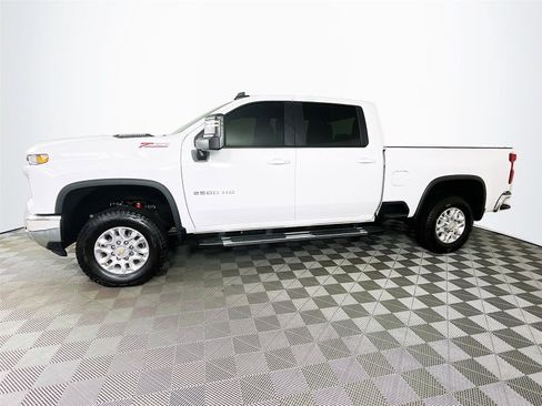 Certified 2025 Chevrolet Silverado 2500 LT image 4
