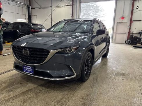 Used 2023 MAZDA CX-9 Carbon Edition image 3