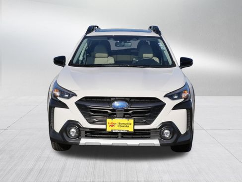 Used 2023 Subaru Outback Limited XT image 2