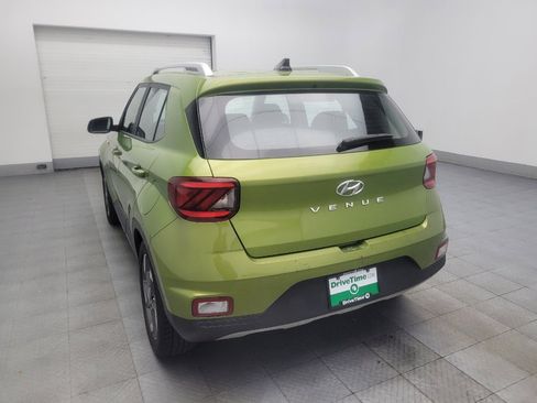 Used 2021 Hyundai Venue SEL image 5