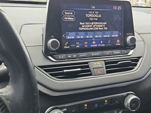 Used 2019 Nissan Altima 2.0 SR image 28