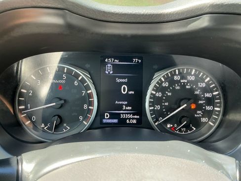 Used 2021 INFINITI Q50 Luxe w/ Seat & Sound Package RWD image 21