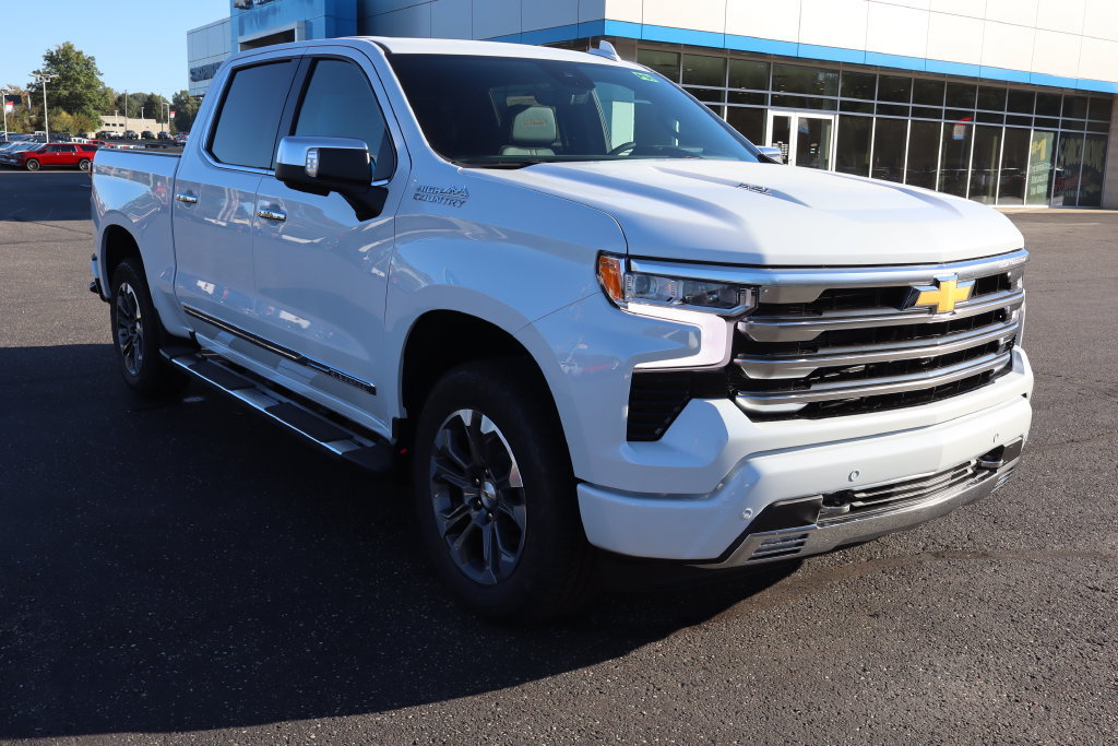 New 2026 Chevrolet Silverado 1500 High Country w/ Technology Package AWD/4WD image 2