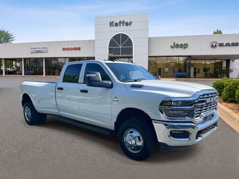New 2026 RAM 3500 Tradesman AWD/4WD image 2