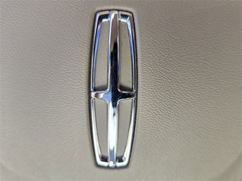 Used 2023 Lincoln Corsair FWD image 26