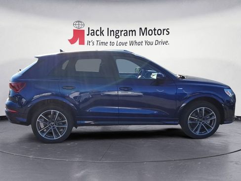 Certified 2025 Audi Q3 2.0T Premium w/ Convenience Package image 6