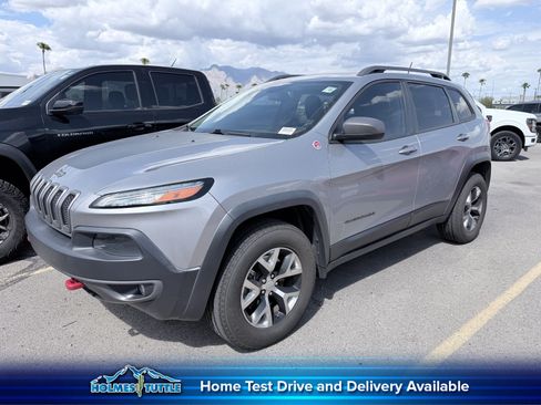 Used 2014 Jeep Cherokee Trailhawk w/ Comfort/Convenience Group AWD/4WD image 1