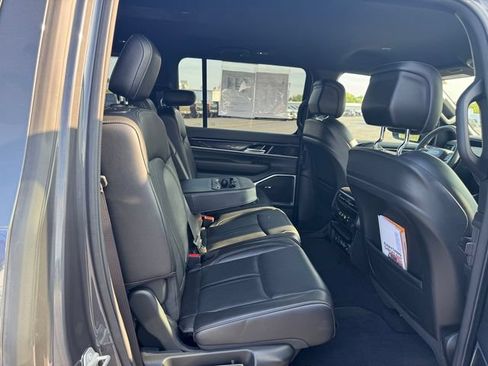 Certified 2024 Jeep Wagoneer 4WD image 16