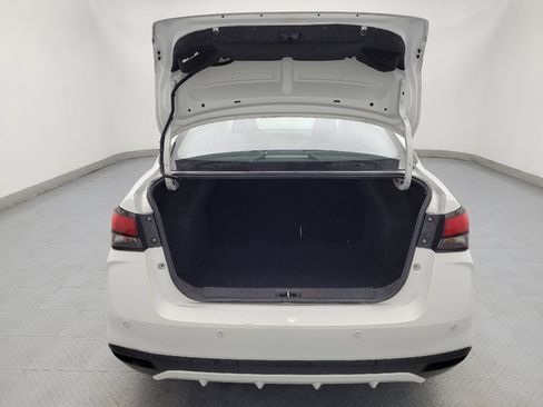 Used 2022 Nissan Versa SR image 29