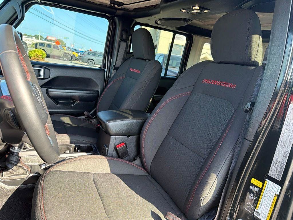 Used 2021 Jeep Wrangler Unlimited Rubicon AWD/4WD image 26