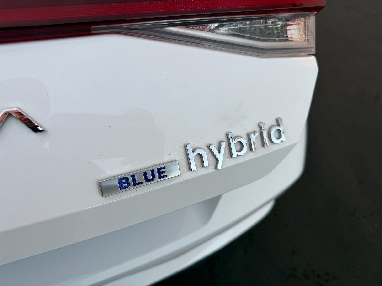Used 2023 Hyundai Elantra Blue w/ Cargo Package FWD image 9