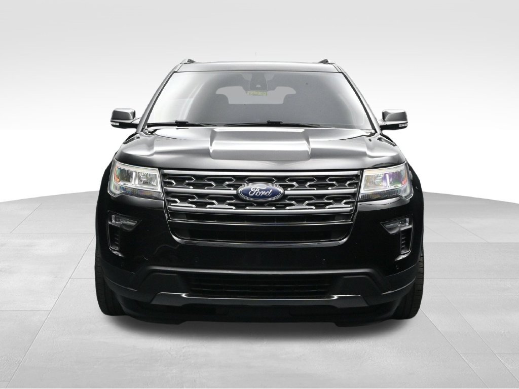 Used 2018 Ford Explorer XLT w/ XLT Appearance Package AWD/4WD image 8