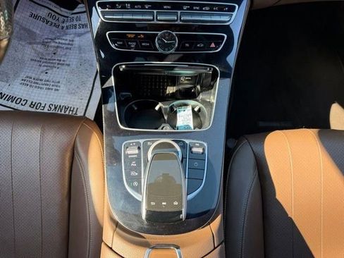 Used 2017 Mercedes-Benz E 300 4MATIC image 20