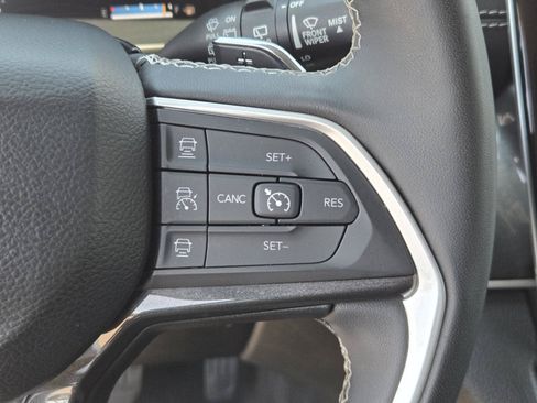 Certified 2023 Jeep Grand Cherokee L Laredo w/ Luxury Tech Group I RWD image 17