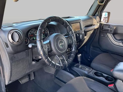 Used 2016 Jeep Wrangler Sport w/ Quick Order Package 24S AWD/4WD image 17
