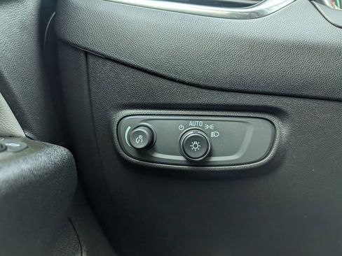 Used 2023 Chevrolet Equinox LS w/ LS Convenience Package image 22