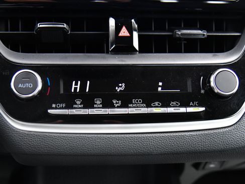 Used 2024 Toyota Corolla LE image 24