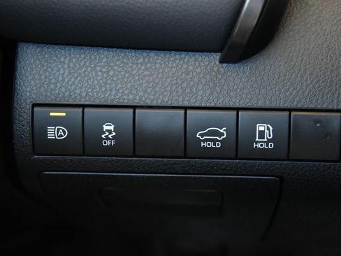 Used 2024 Toyota Camry SE image 29