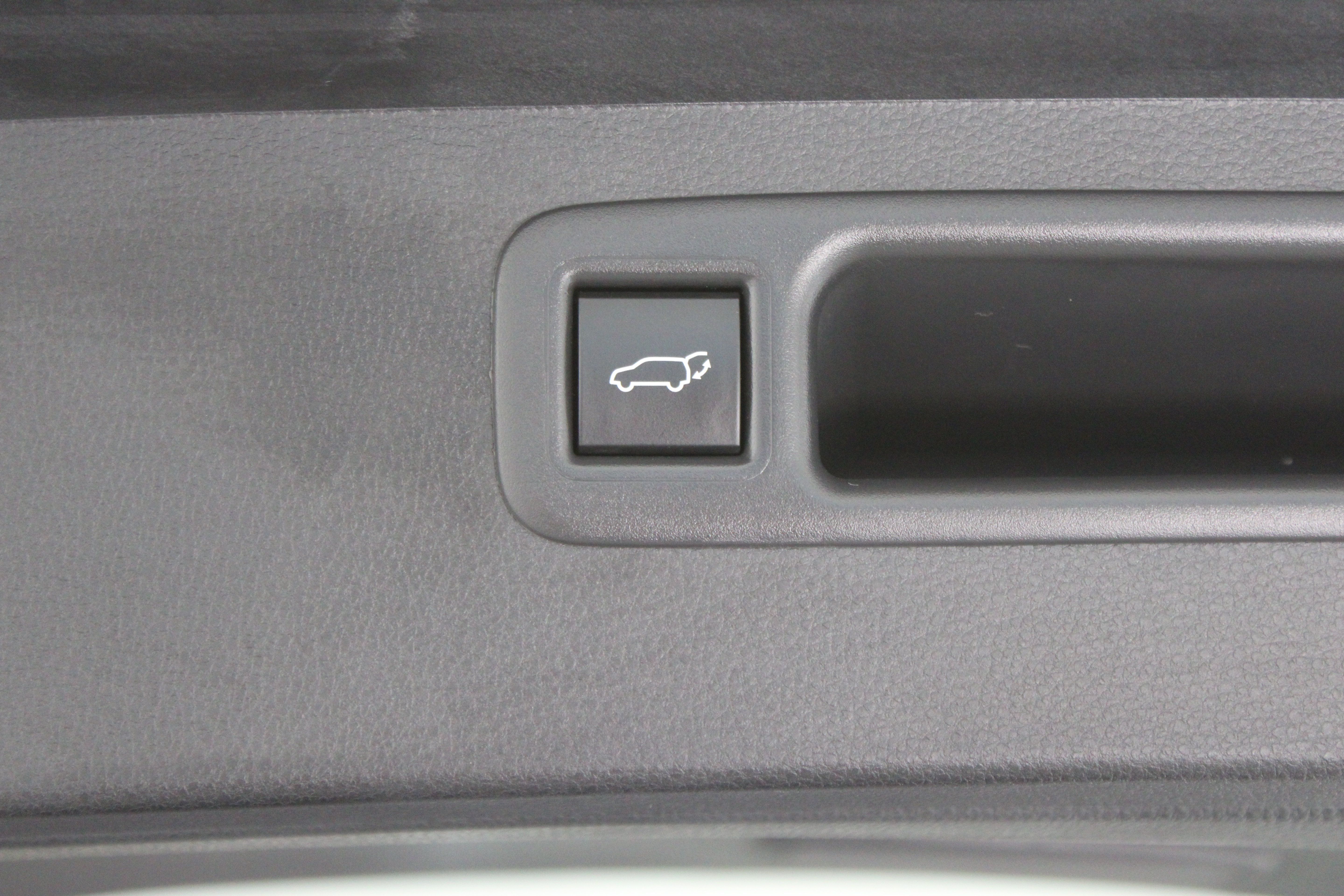 Used 2026 Toyota Highlander Limited AWD/4WD image 36