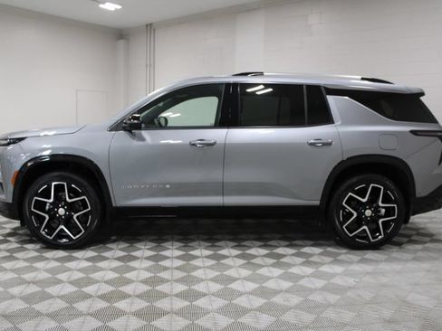 Used 2026 Chevrolet Traverse High Country w/ LPO, Floor Liner Package AWD/4WD image 9