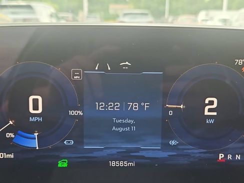 Used 2024 Chevrolet Equinox EV RS FWD image 15