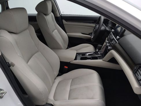 Used 2018 Honda Accord EX image 21