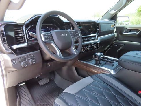 New 2026 Chevrolet Silverado 1500 RST AWD/4WD image 26