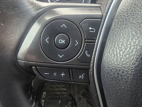 Used 2018 Toyota Camry SE w/ Protection Package (Q2) image 19