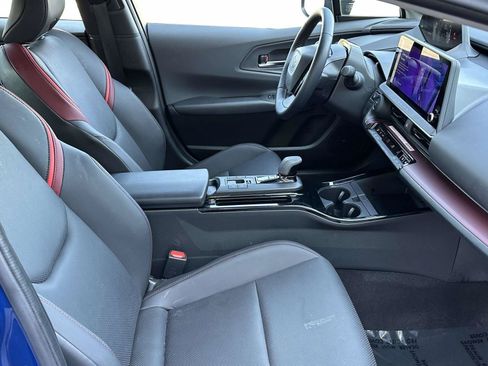 Used 2024 Toyota Prius Prime Premium w/ Advanced Technology Package FWD image 9