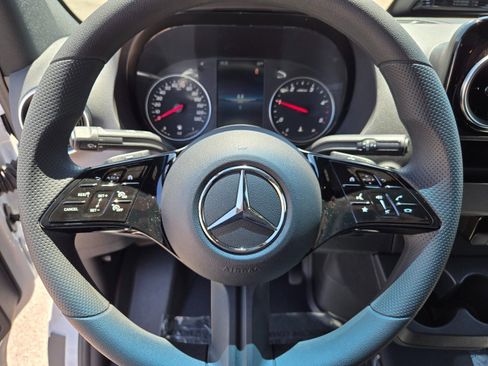 New 2025 Mercedes-Benz Sprinter 2500 image 27