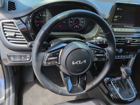 Certified 2022 Kia Seltos EX AWD/4WD image 11