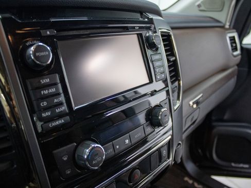 Used 2016 Nissan Titan Platinum Reserve image 25