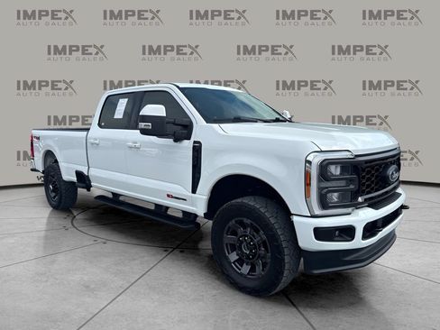 Used 2023 Ford F350 Lariat w/ Sport Appearance Package AWD/4WD image 7