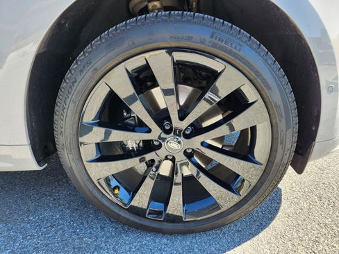 Certified 2025 Land Rover Range Rover Sport Dynamic SE image 7