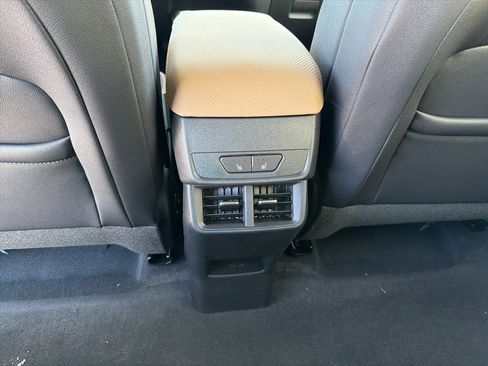 New 2026 Chevrolet Equinox ACTIV w/ Convenience Package III image 19