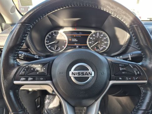 Used 2022 Nissan Sentra SV image 19