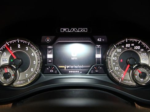 Used 2020 RAM 1500 Limited image 11