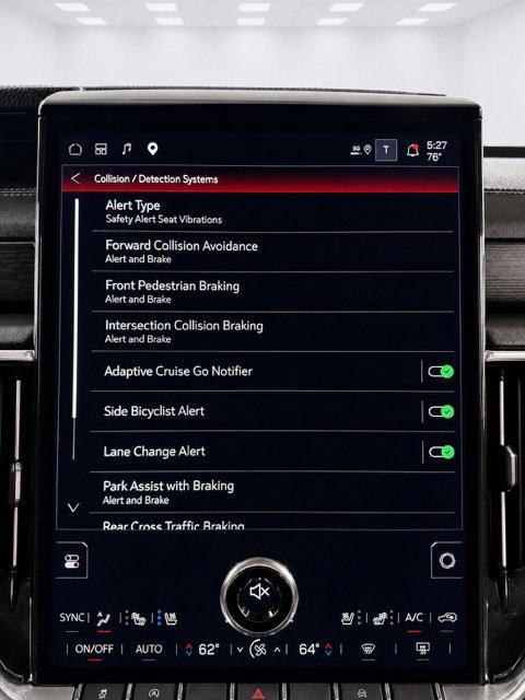 Used 2026 GMC Yukon Denali w/ Denali Reserve Package AWD/4WD image 40