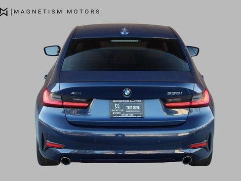 Used 2022 BMW 330i xDrive Sedan w/ Convenience Package AWD/4WD image 8